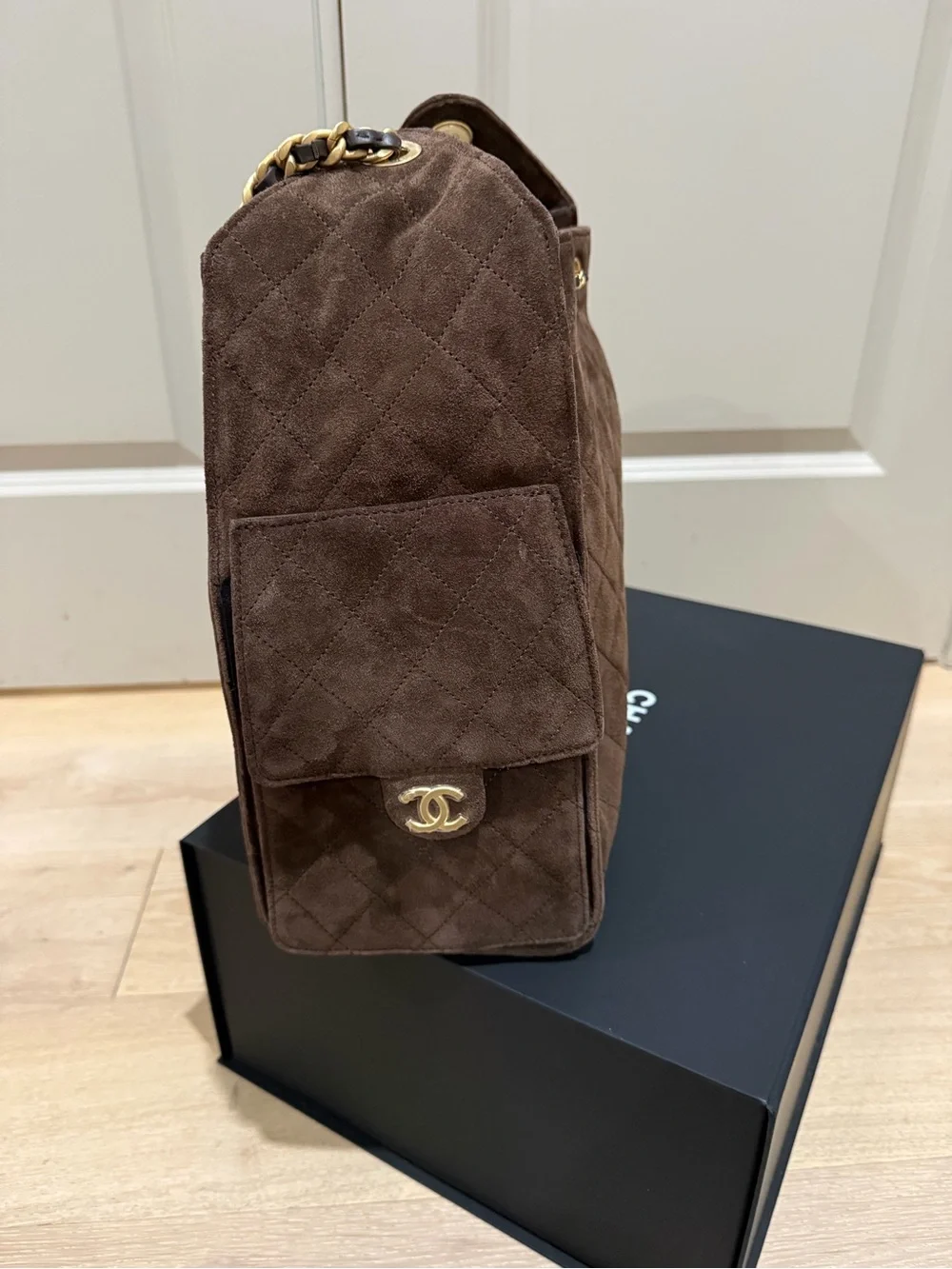 NWT Chanel Medium 25 Hobo Bag Dark Brown Suede Antique Gold Hardware